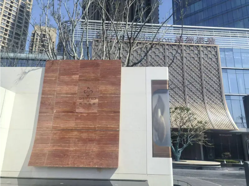 Το Blueway υποστηρίζει την εμπειρία κολύμβησης σε μεγάλο υψόμετρο στο Changsha Poly Juizhou Noya Hotel